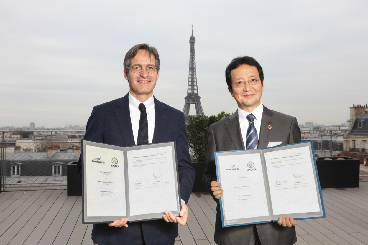 From Left) Stéphane Baudry,Walden Group, Hiroki Harada, Yusen Logistics Group